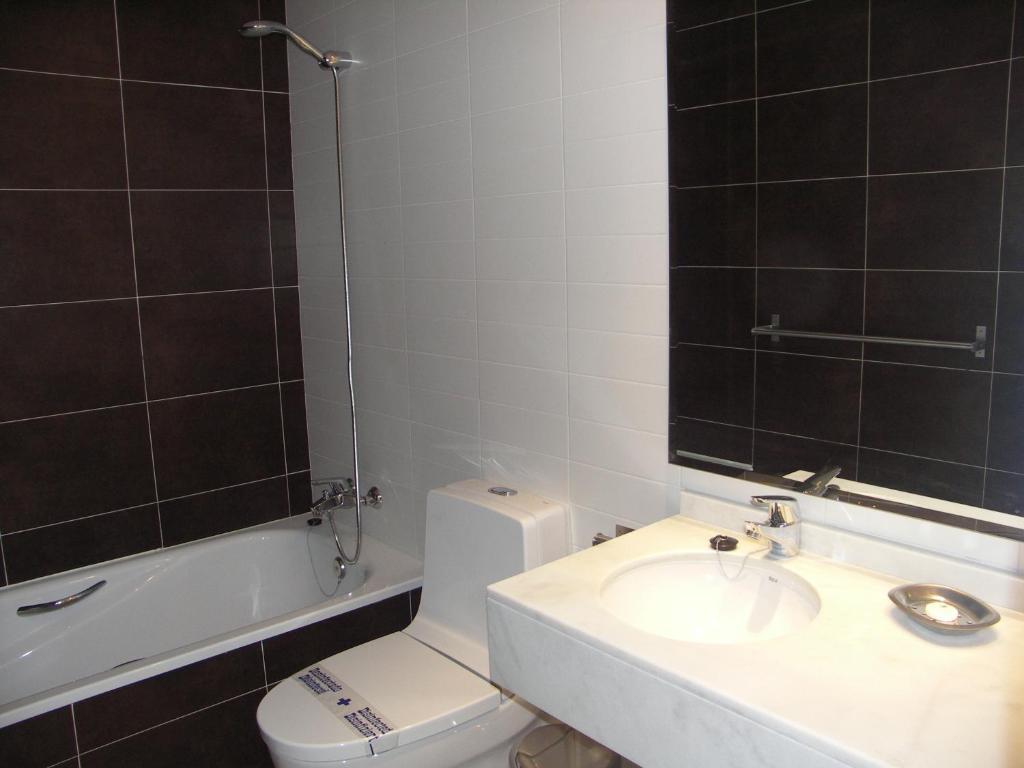 Apartamentos Plaza Espana 네르하 객실 사진