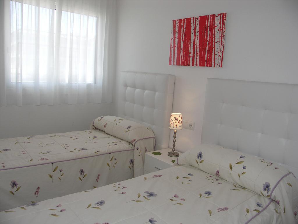 Apartamentos Plaza Espana 네르하 외부 사진